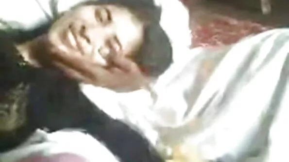 Твоя кицька псує красивий секс молодих пам'ятне фото.