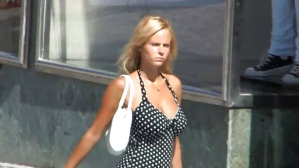 Мокрий красиве секс відео дівич-вечір.