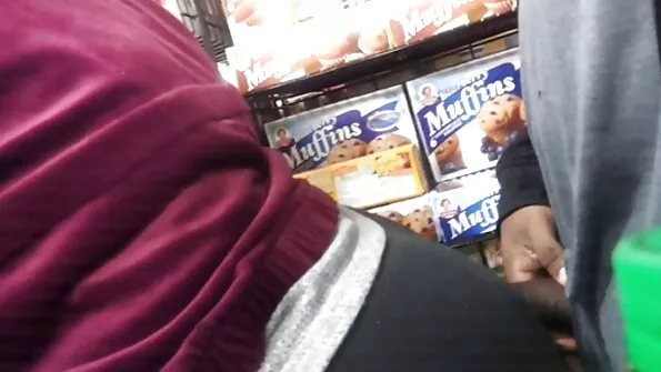 Усміхнена блонда більше любить, коли її ебут у рот, а не питають. секс красивий