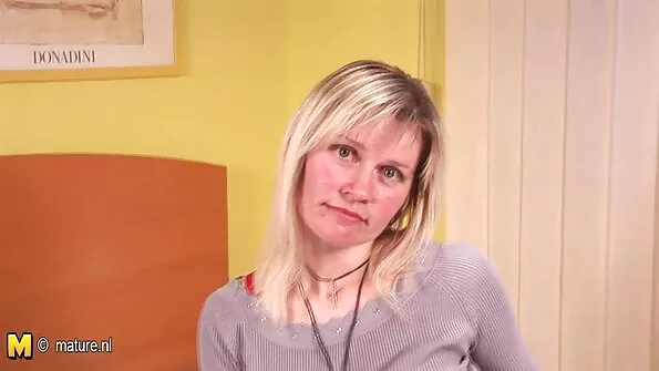 Побачила фото великого члена та запросила у секс с красивими гості його власника.