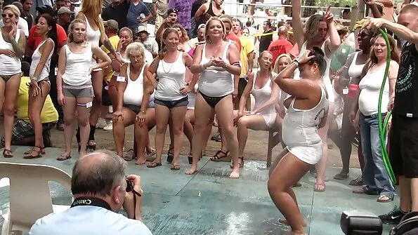 Ідеальна закуска самий красивий секс для Октоберфесту.